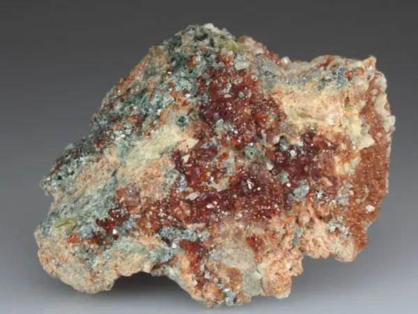 Proprietà usi e leggende dell’hessonite