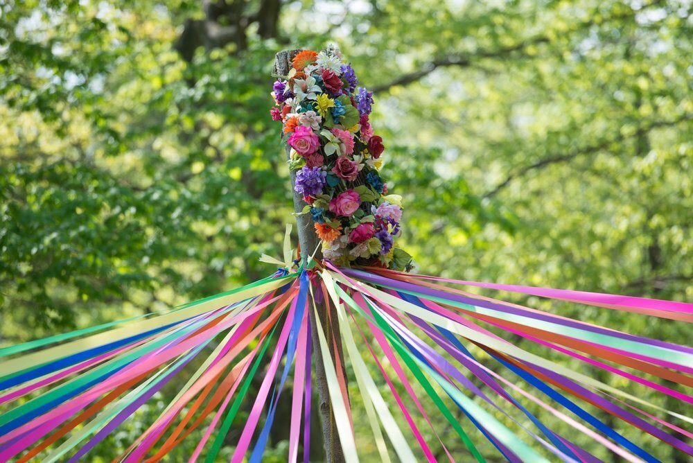Origins of Beltane festival English Caverna Cosmica