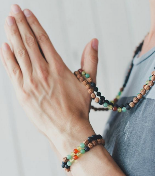Cinque semplici mudra che ti migliorano la vita