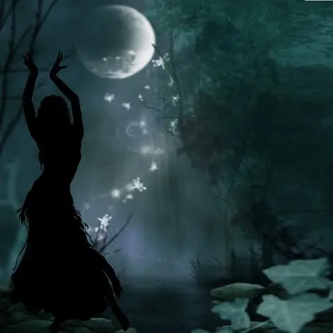 La Luna piena della guarigione e della prosperità: il potere della musica e della danza