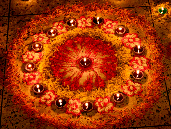 La luna nuova della luce: Diwali in Vishakha
