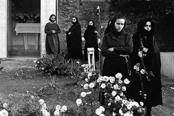 La processione dei morti e la lumera